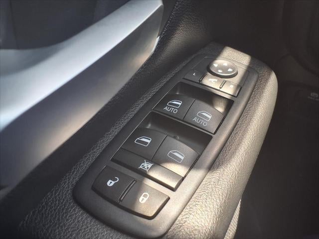 2021 RAM 1500 Big Horn/Lone Star NIGHT EDITION