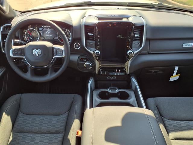 2027 RAM 1500 Big Horn/Lone Star