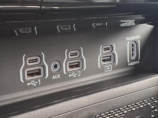 2025 RAM RAM 1500 Laramie NIGHT EDITION