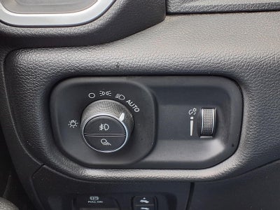 2022 RAM 1500 Big Horn/Lone Star NIGHT EDITION