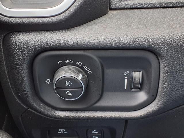 2022 RAM 1500 Big Horn/Lone Star NIGHT EDITION