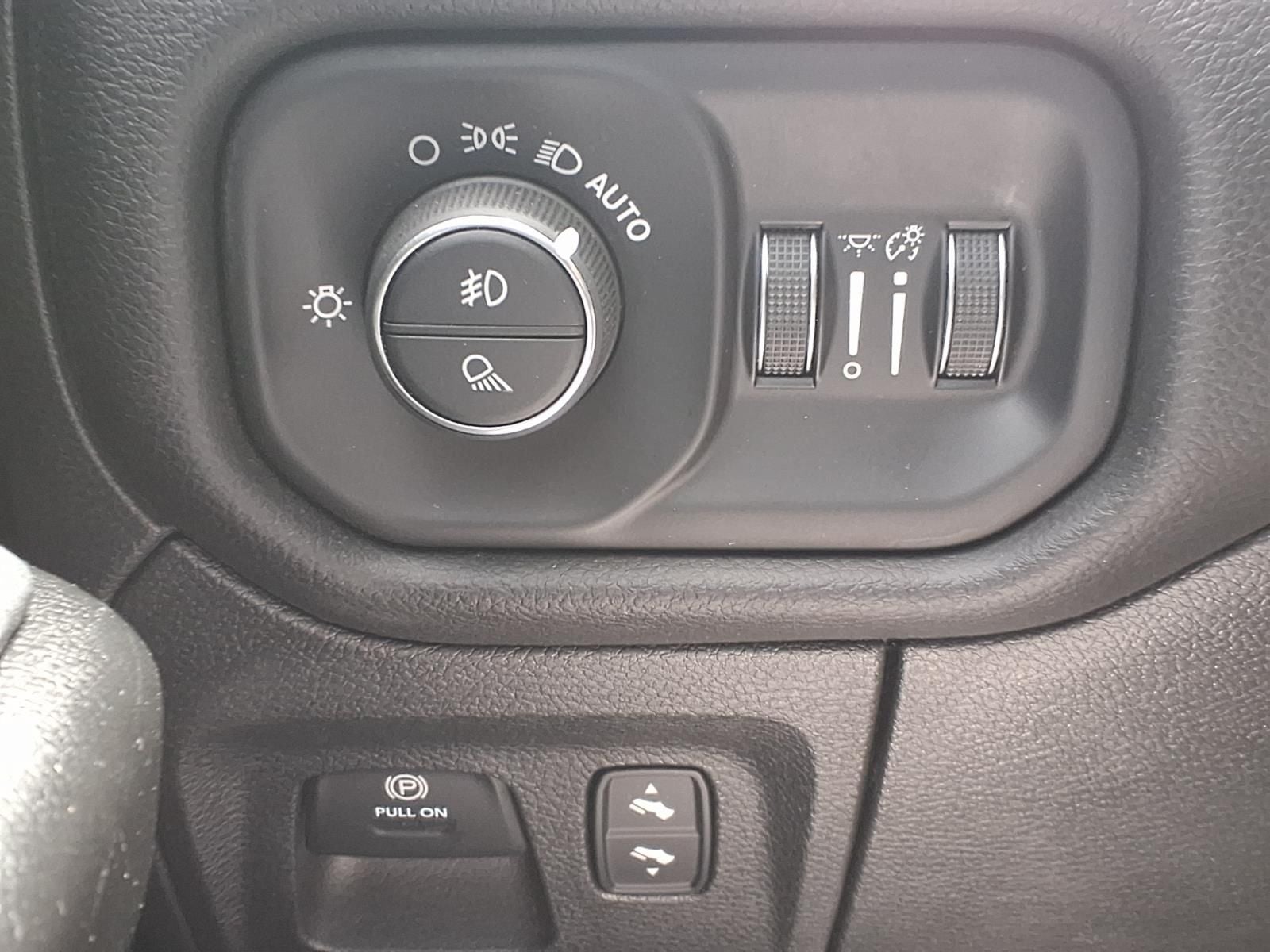 2025 RAM RAM 1500 Big Horn/Lone Star