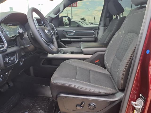 2025 RAM RAM 1500 Big Horn/Lone Star 4X4 SPORT APPEARANCE PKG