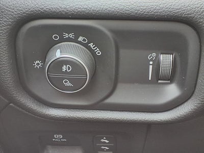 2024 RAM RAM 1500 Big Horn/Lone Star 4X4 BUILT-TO-SERVE EDITION