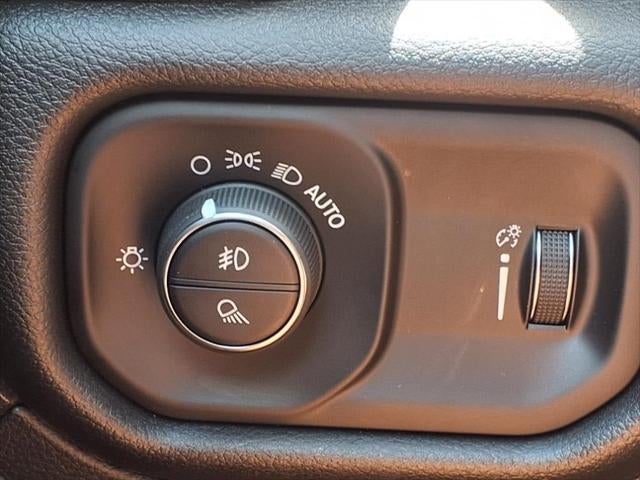 2025 RAM RAM 1500 Big Horn/Lone Star 4X4