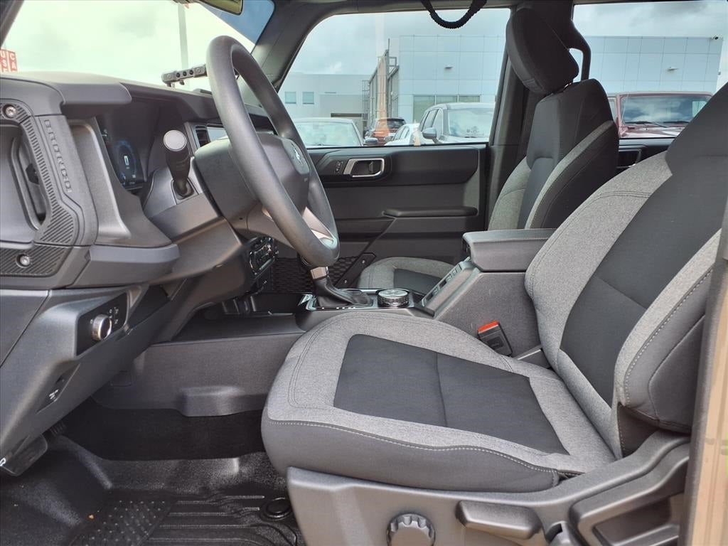 2025 Ford Bronco Base 4X4