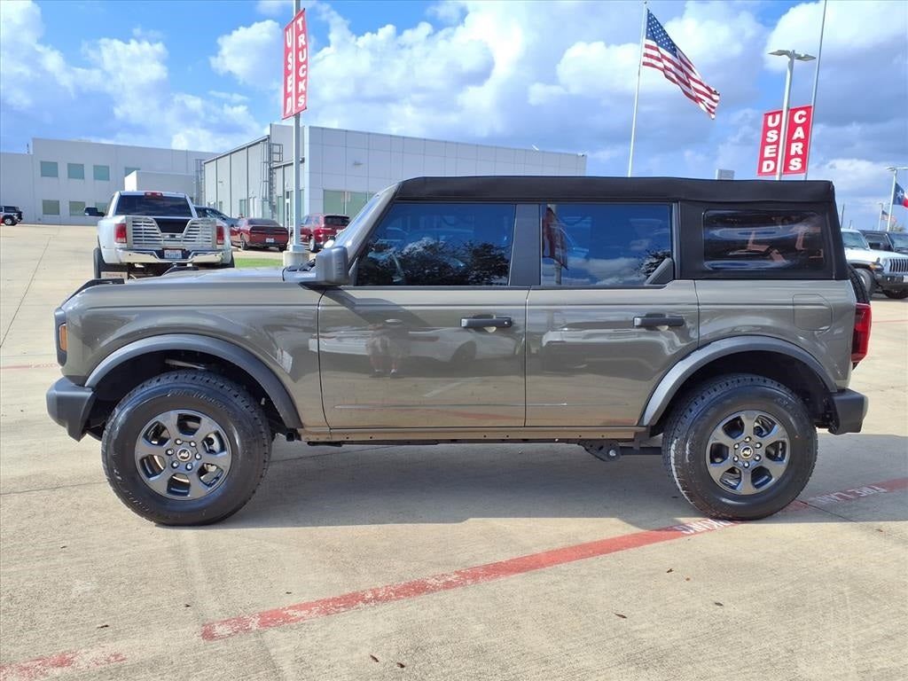 2025 Ford Bronco Base 4X4