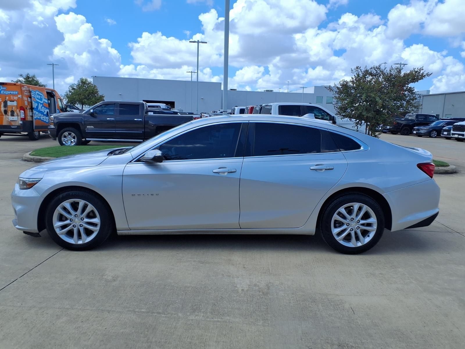 2018 Chevrolet Malibu LT TECH & DR. CONFIDENCE PKG