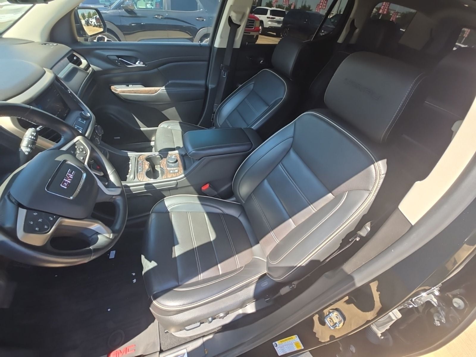 2022 GMC Acadia Denali BLACK DIAMOND EDITION
