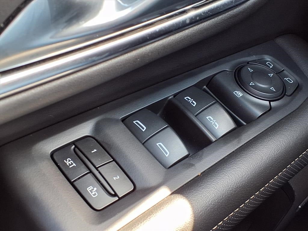 2024 GMC Yukon SLT PRO SAFETY PLUS