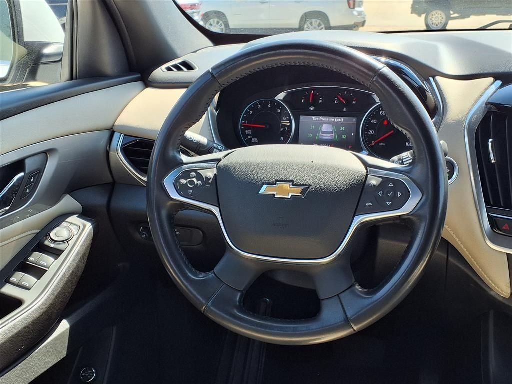 2022 Chevrolet Traverse LT Leather