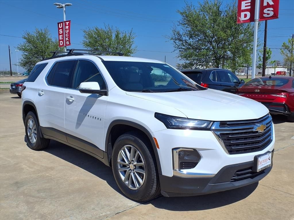 2022 Chevrolet Traverse LT Leather