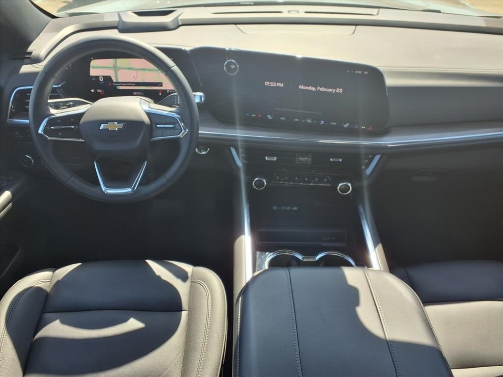 2025 Chevrolet Suburban LT