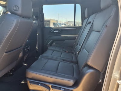 2025 Chevrolet Suburban LT