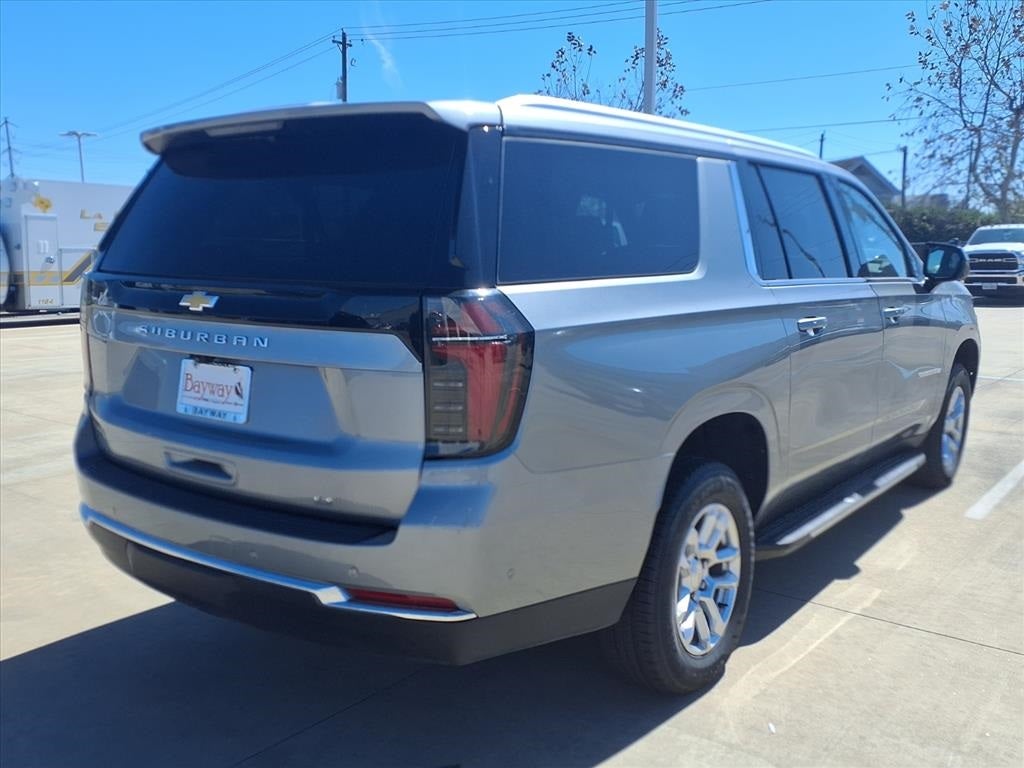 2025 Chevrolet Suburban LT