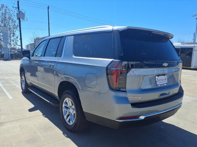 2025 Chevrolet Suburban LT