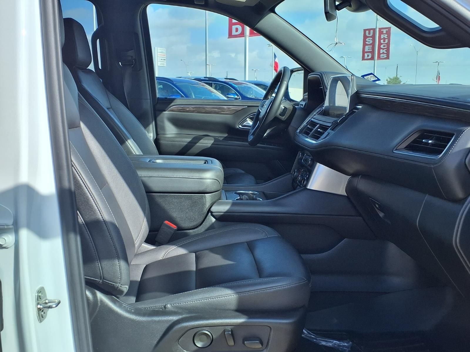 2024 Chevrolet Suburban LT SIGNATURE & LUXURY PKG