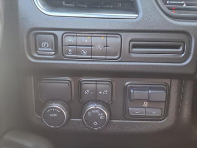 2024 Chevrolet Suburban LT SIGNATURE & LUXURY PKG