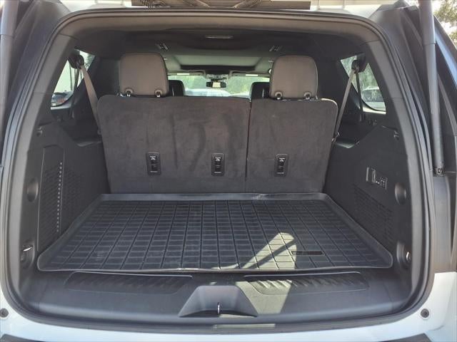 2024 Chevrolet Suburban LT SIGNATURE & LUXURY PKG