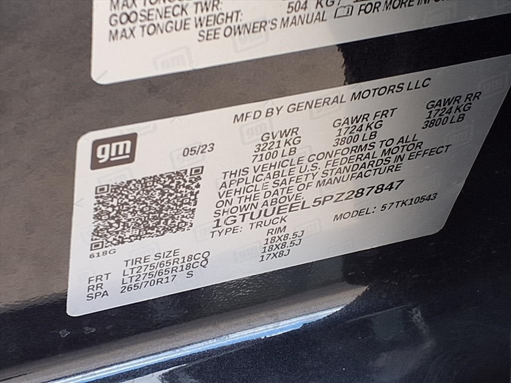 2023 GMC Sierra 1500 AT4