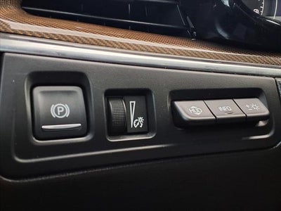 2022 Cadillac XT5 Premium Luxury AWD PLATINUM & DR. ASST. PKG.