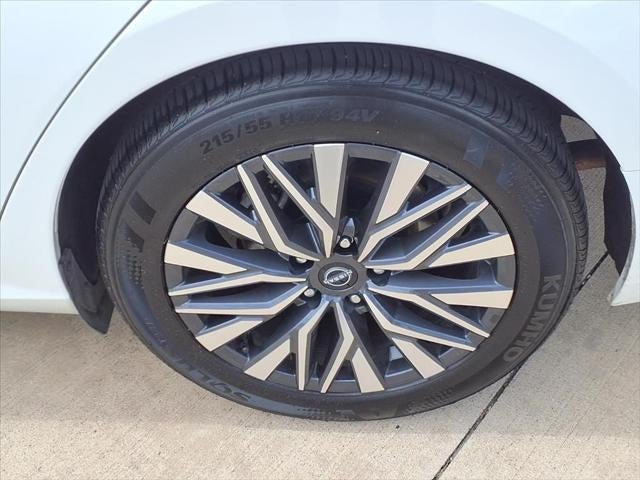 2025 Nissan Altima 2.5 SV NISSANCONNECT®