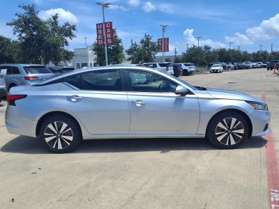 2022 Nissan Altima 2.5 SV AWD