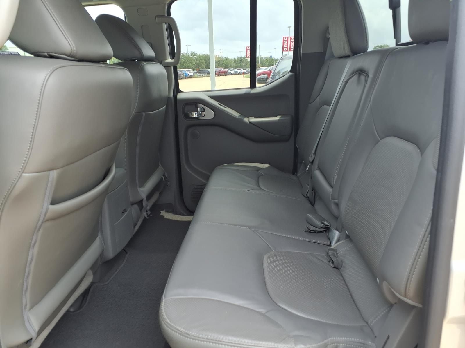 2019 Nissan Frontier SL V6 CREW CAB