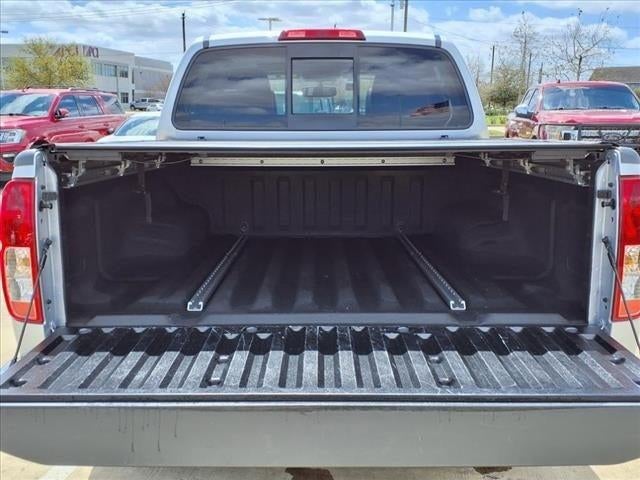 2019 Nissan Frontier SL V6 CREW CAB