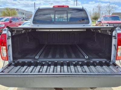 2019 Nissan Frontier SL V6 CREW CAB