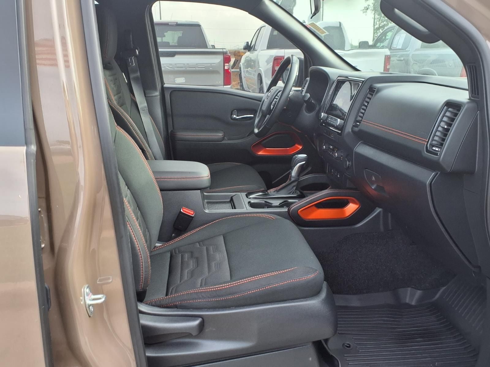 2024 Nissan Frontier PRO-X V6 TECH PKG