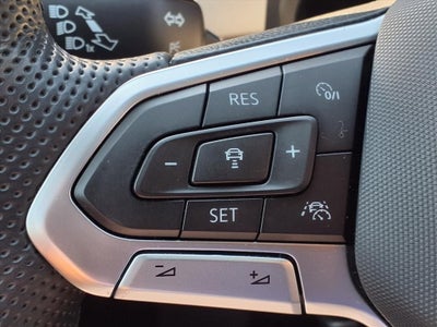 2023 Volkswagen Atlas Cross Sport 3.6L V6 SEL Premium R-Line