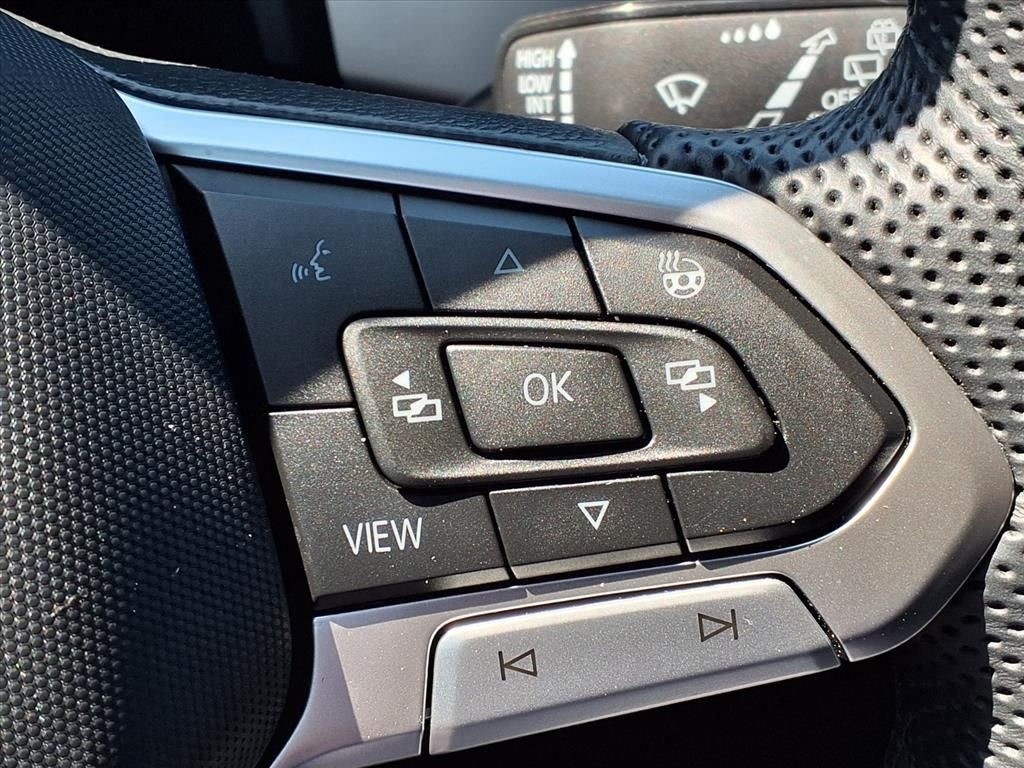 2023 Volkswagen Atlas Cross Sport 3.6L V6 SEL Premium R-Line