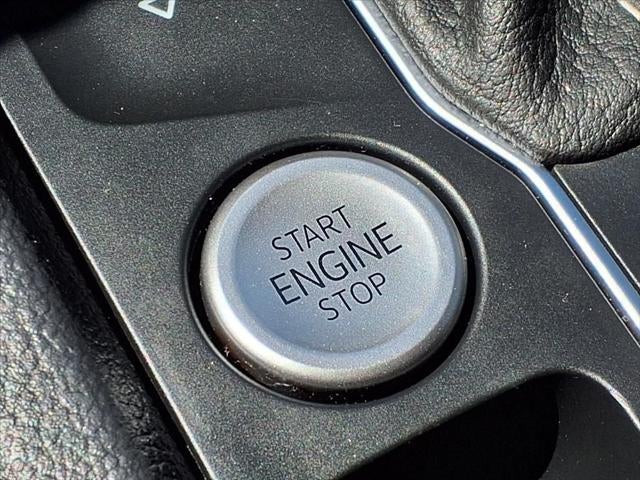 2023 Volkswagen Atlas Cross Sport 3.6L V6 SEL Premium R-Line