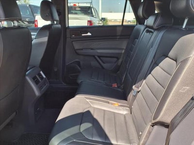 2023 Volkswagen Atlas Cross Sport 3.6L V6 SEL Premium R-Line COLLISION MITIGATION