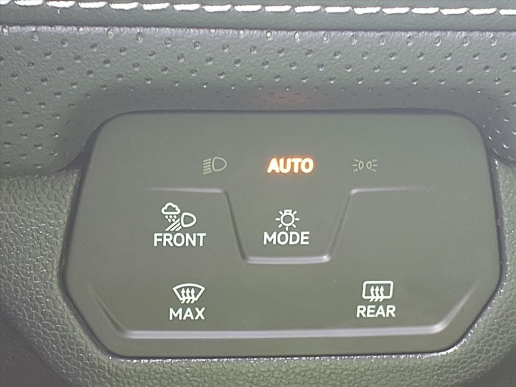 2024 Volkswagen Atlas 2.0T SE w/Technology AWD