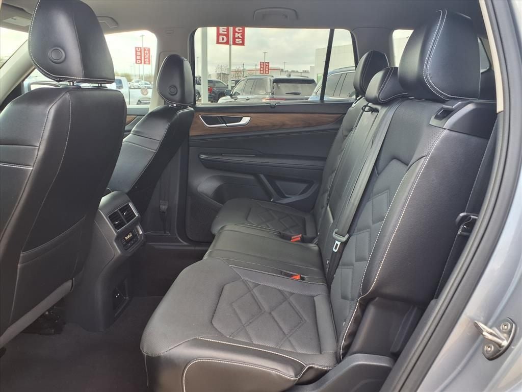 2024 Volkswagen Atlas 2.0T SE w/Technology AWD