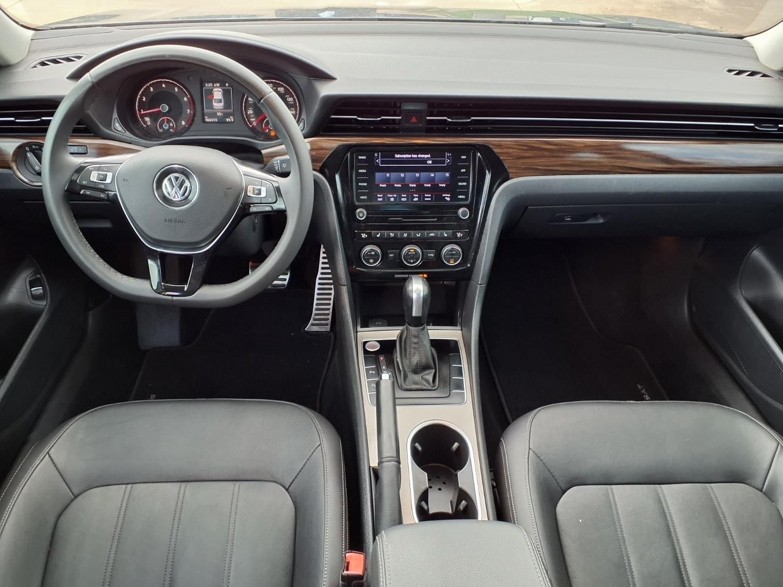 2022 Volkswagen Passat 2.0T Limited Edition