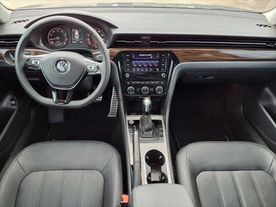 2022 Volkswagen Passat 2.0T Limited Edition ICRS