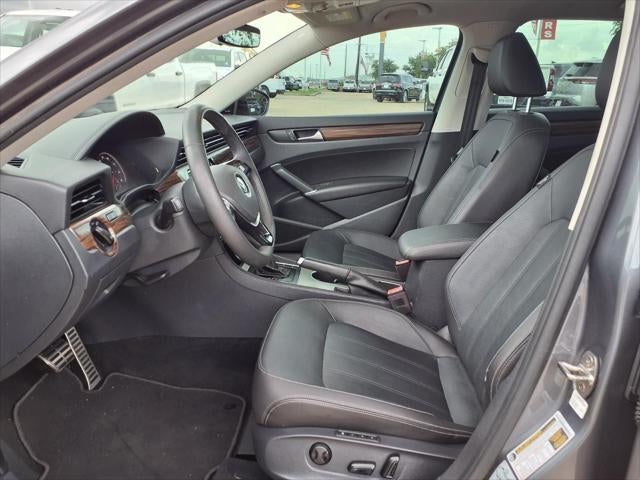 2022 Volkswagen Passat 2.0T Limited Edition ICRS