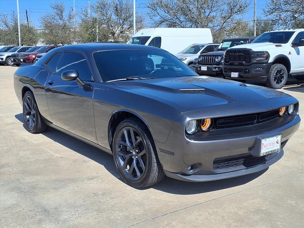 2021 Dodge Challenger SXT BLACKTOP