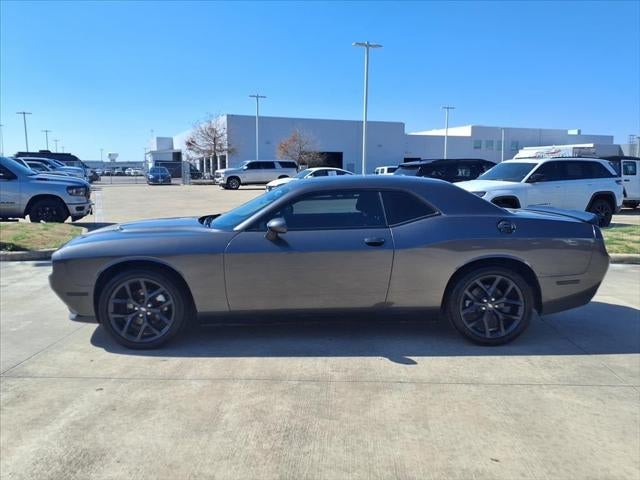 2021 Dodge Challenger SXT BLACKTOP