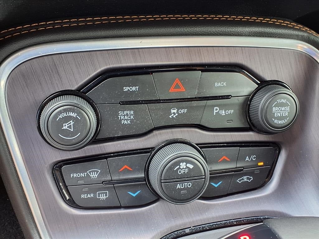 2016 Dodge Challenger 392 Hemi Scat Pack Shaker SRT® HEMI®