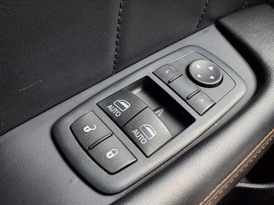 2016 Dodge Challenger 392 Hemi Scat Pack Shaker SRT® HEMI®