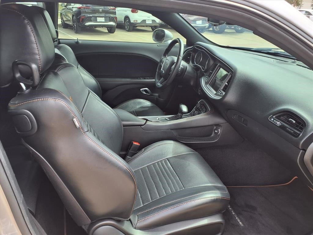 2016 Dodge Challenger 392 Hemi Scat Pack Shaker SRT® HEMI®