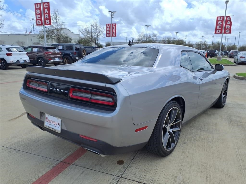2016 Dodge Challenger 392 Hemi Scat Pack Shaker SRT® HEMI®