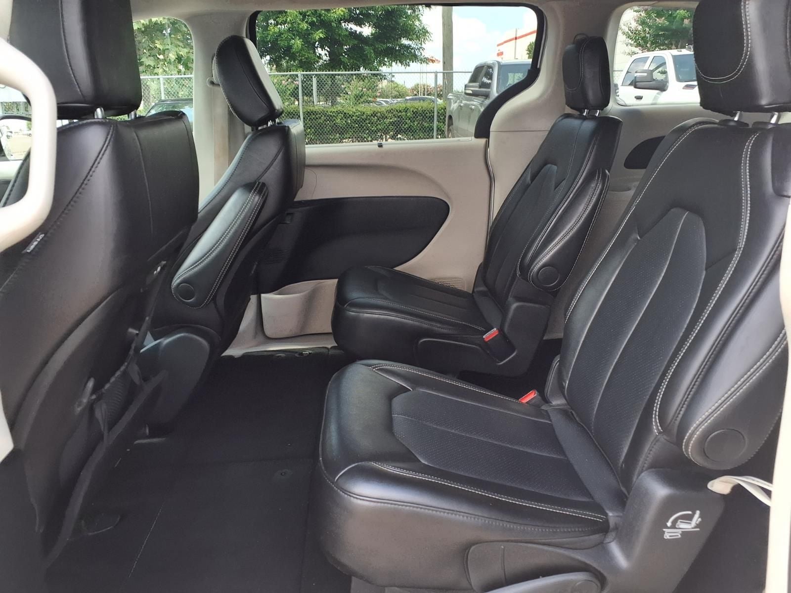 2024 Chrysler Pacifica Touring L BLIND SPOT & FCW-P