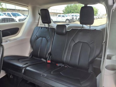 2024 Chrysler Pacifica Touring L BLIND SPOT & FCW-P