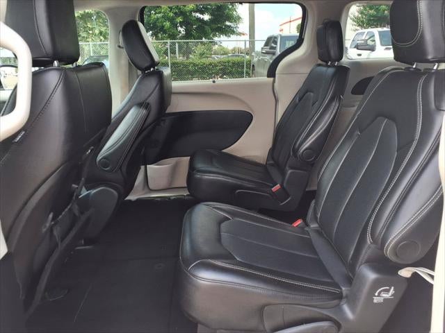 2024 Chrysler Pacifica Touring L BLIND SPOT & FCW-P