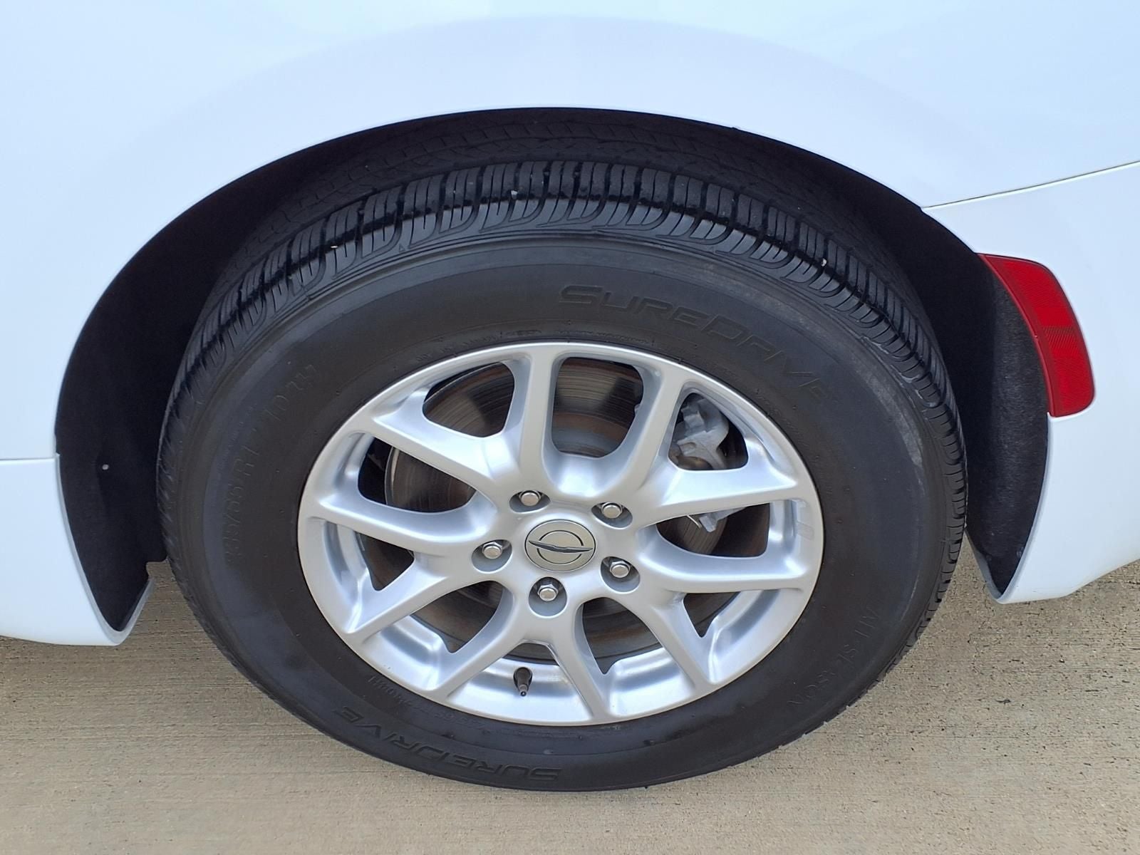 2023 Chrysler Pacifica Touring L BLIND-SPOT